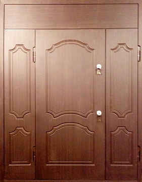 Парадная дверь с двумя боковыми вставками и верхней фрамугой
