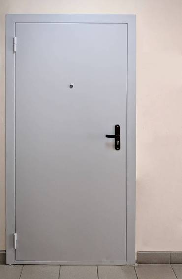 Стальная дверь для технического помещения
