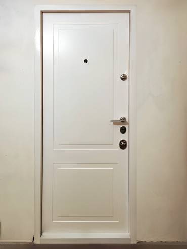 Стальная дверь с МДФ, вид изнутри
