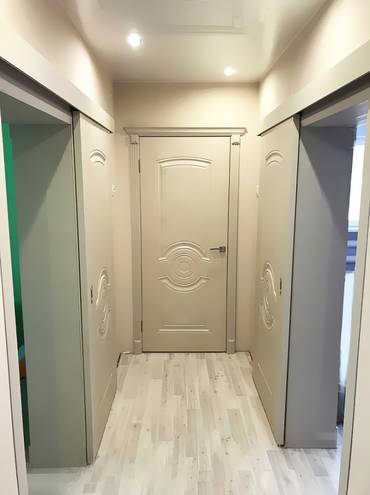 Дверь МДФ в квартиру с классическим рисунком фрезеровки